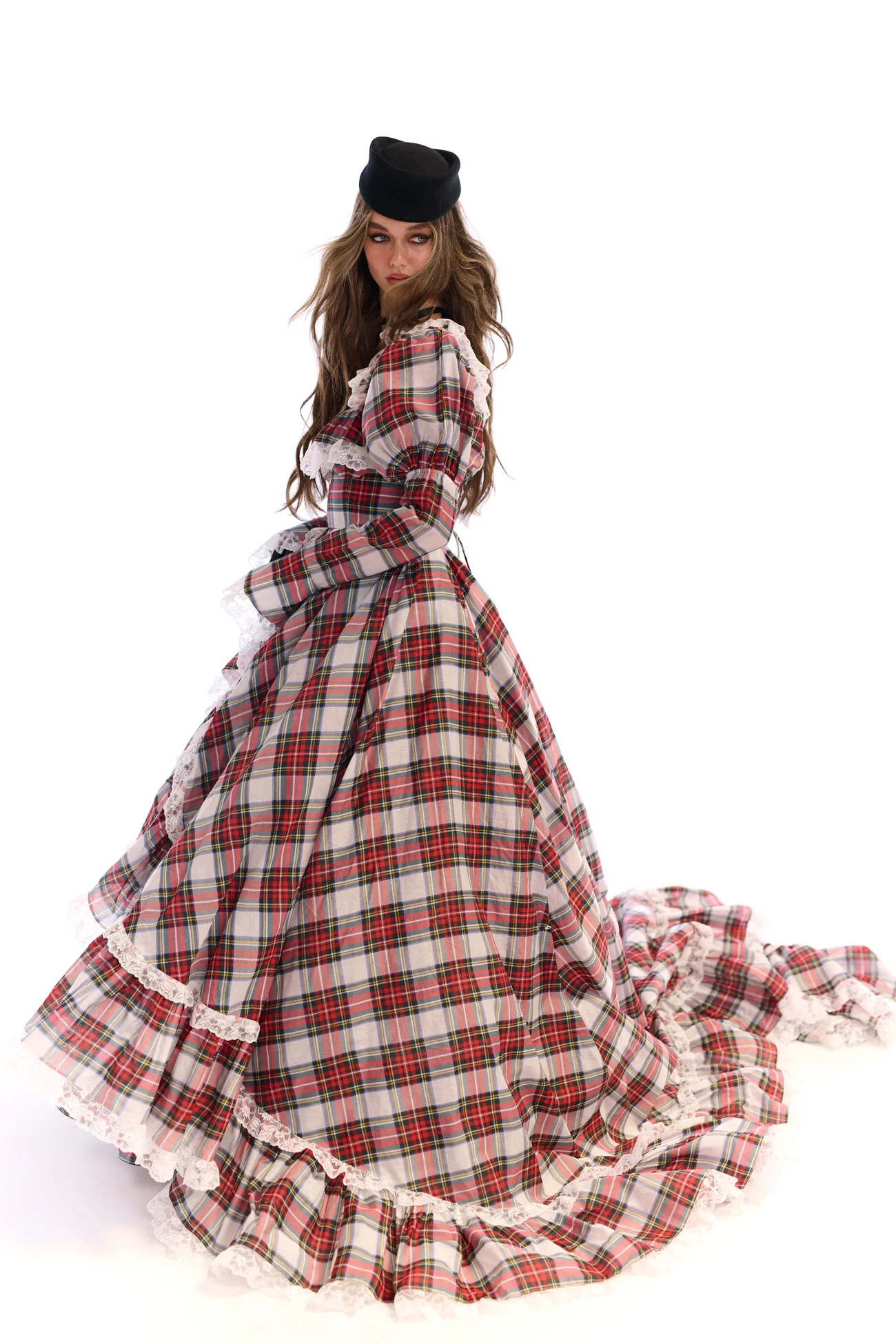 The Edinburgh Maiden Gown - Image 9